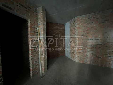 комерційна за адресою Мальовнича вул., 3