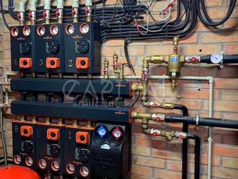 комерційна за адресою Газопровідна вул., 2