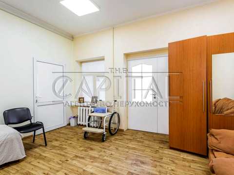 комерційна за адресою Шовковична вул., 34