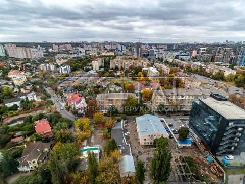 коммерческая по адресу Николая Михновского бульв. (Дружбы народов), 14-16