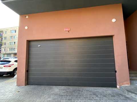 1876827025569846