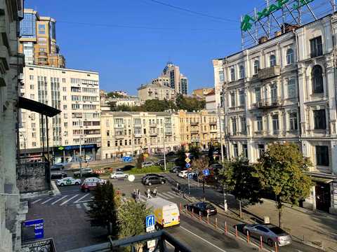 коммерческая по адресу Шота Руставели ул., 4