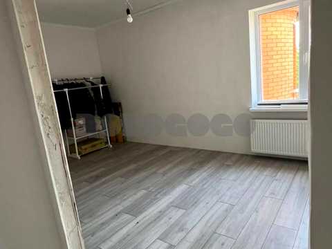 будинок за адресою Центральна вул., 90