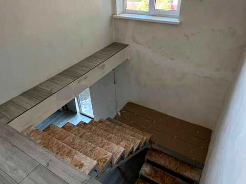 будинок за адресою Центральна вул., 90