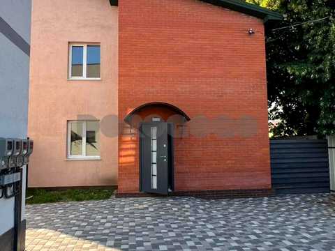будинок за адресою Центральна вул., 90