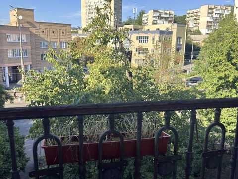квартира по адресу Катерини Білокур ул., 2/8