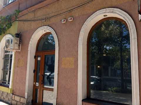 комерційна за адресою Одеса, Кінна вул., 24