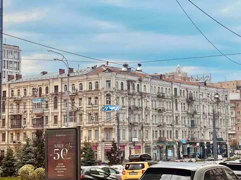 квартира за адресою Басейна вул., 12