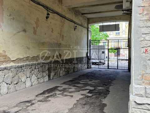 коммерческая по адресу Круглоуниверситетская ул., 22
