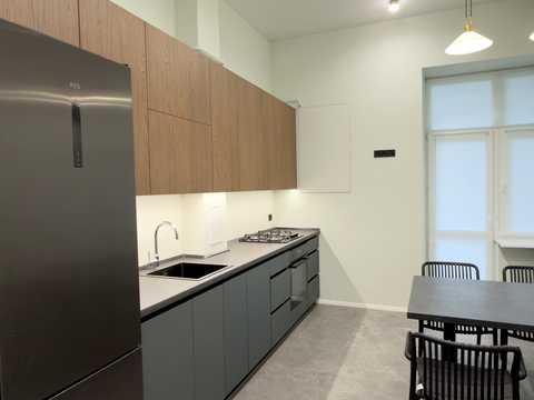 квартира по адресу Митрополита Андрея ул., 12