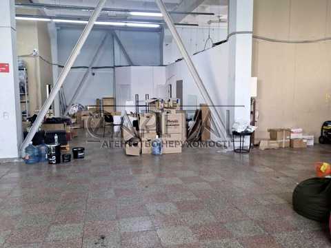 комерційна за адресою Степана Бандери просп. (Московський), 16 Б