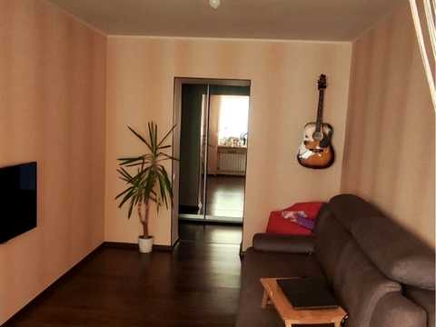 квартира за адресою Захисників України вул. (1-го Травня), 15а