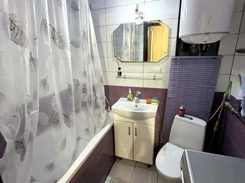 квартира за адресою Захисників України вул. (1-го Травня), 15а