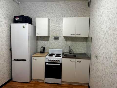 квартира за адресою Автозаводська вул., 63
