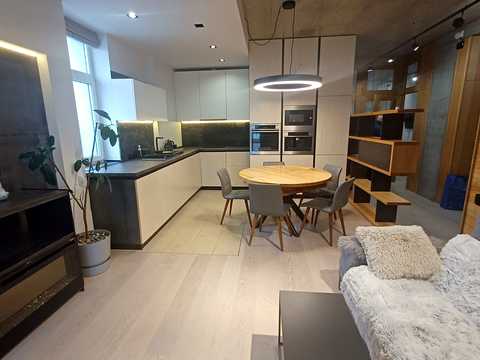 квартира по адресу Владимира Моссаковского ул. (Клари Цеткін), 7