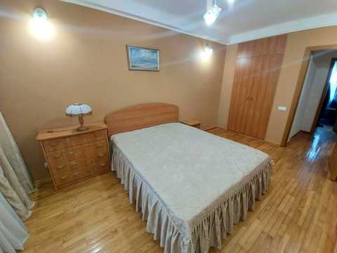 квартира за адресою Голосіївський просп. (40-річчя Жовтня), 128