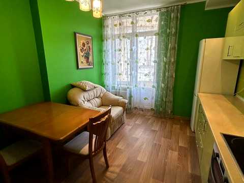 квартира за адресою Анни Ахматової вул., 34