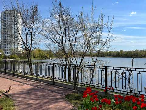 квартира за адресою Героїв полку "Азов" вул. (Маршала Малиновського), 8