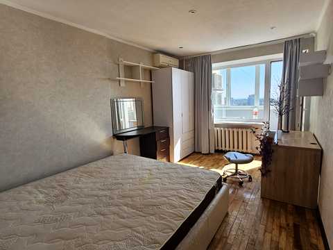 квартира за адресою Академіка Янгеля вул., 8