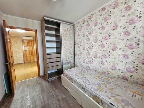 квартира за адресою Академіка Янгеля вул., 8