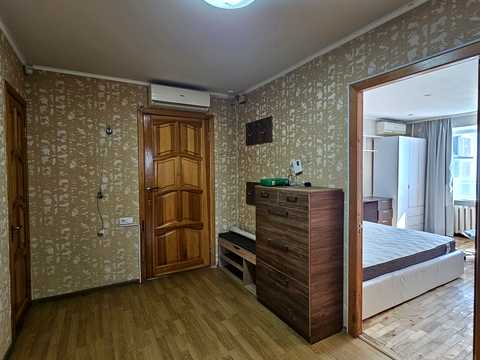 квартира за адресою Академіка Янгеля вул., 8
