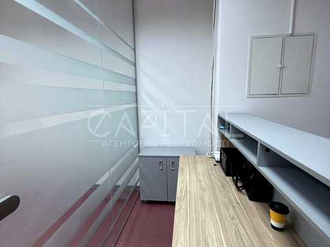 комерційна за адресою Полтавська вул., 10
