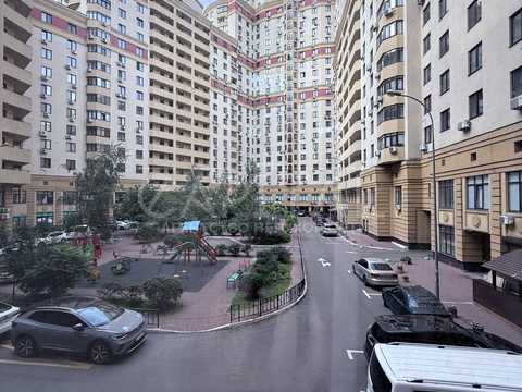 комерційна за адресою Полтавська вул., 10