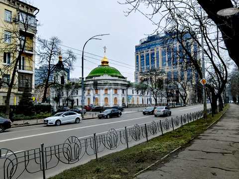 комерційна за адресою Князів Острозьких вул. (Московська), 39