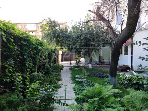 коммерческая по адресу Юрковская ул., 37