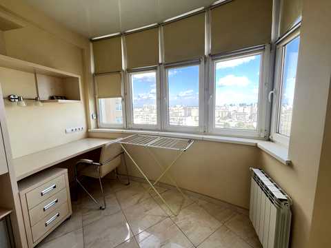 квартира за адресою Драгоманова вул., 40-Ж