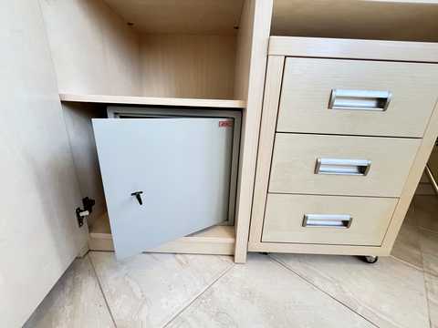 квартира за адресою Драгоманова вул., 40-Ж