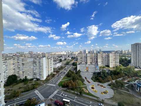 квартира за адресою Драгоманова вул., 40-Ж