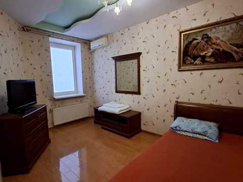 квартира за адресою Парусна вул. (Героїв Сталінграду), 3б