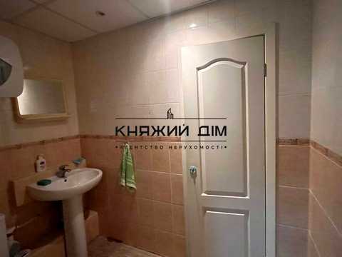 комерційна за адресою Авіаконструктора Антонова вул. (Авіації), 20