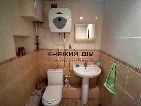 комерційна за адресою Авіаконструктора Антонова вул. (Авіації), 20