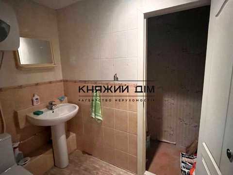 комерційна за адресою Авіаконструктора Антонова вул. (Авіації), 20