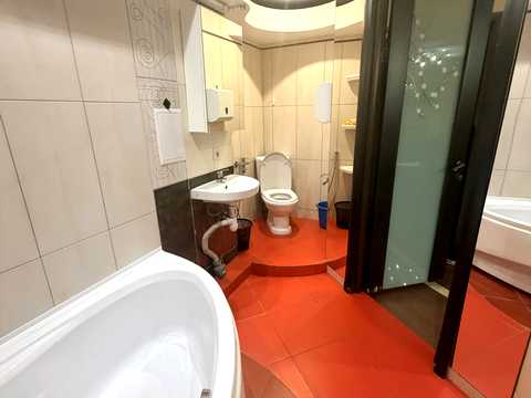 квартира за адресою Панаса Мирного пров., 4