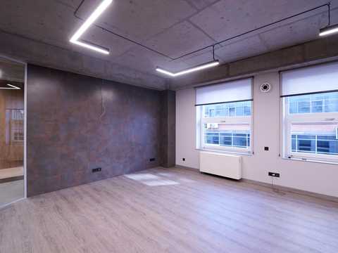 коммерческая по адресу Большая Васильковская ул. (Красноармейская), 72