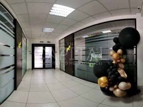 комерційна за адресою Науки просп., 3