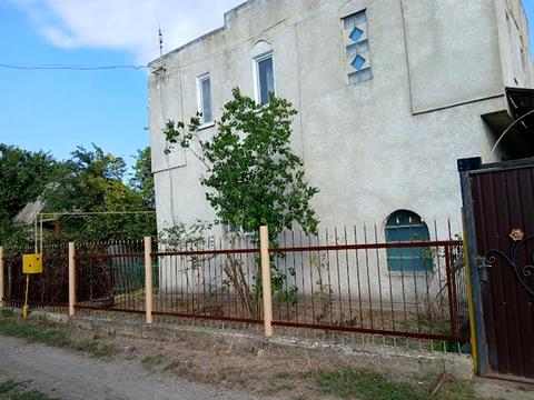 дом по адресу п. Светлое, Коммунальная
