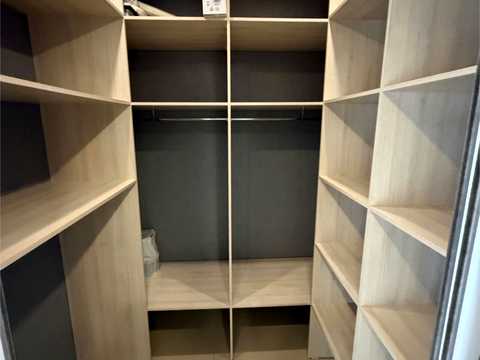 квартира за адресою Юнацька вул., 10