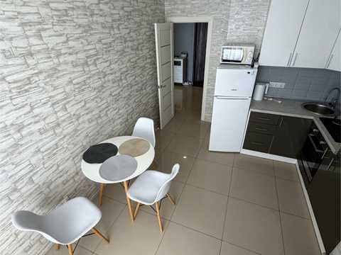 квартира за адресою Юнацька вул., 10