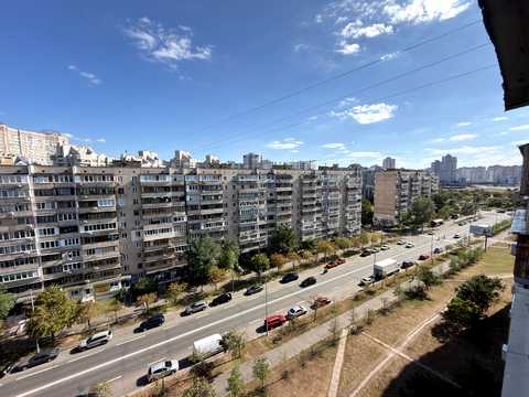 квартира за адресою Драгоманова вул., 42