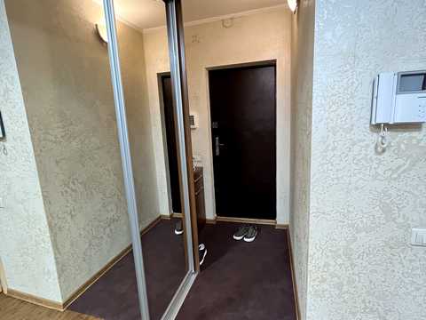 квартира за адресою Анни Ахматової вул., 24
