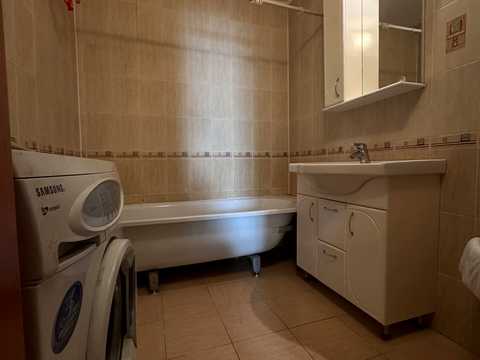 квартира за адресою Паркова вул., 79