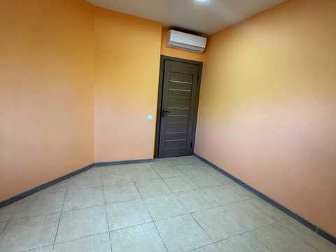 коммерческая по адресу Прорізна ул., 7