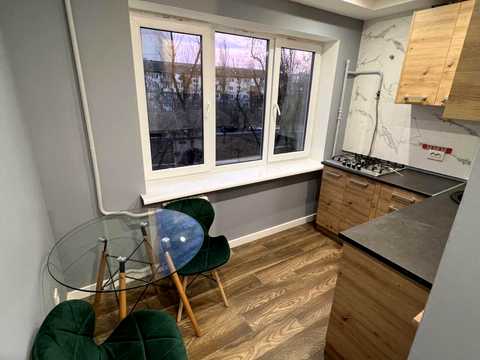 квартира за адресою Київ, Космічна вул., 5