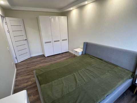 квартира за адресою Київ, Космічна вул., 5