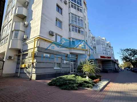 квартира за адресою майдан Незалежності пл., 1-Б