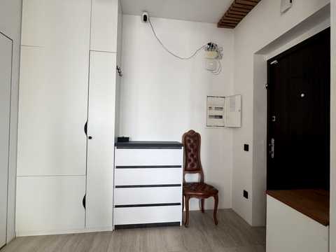 квартира за адресою Абрикосова вул., 1-В